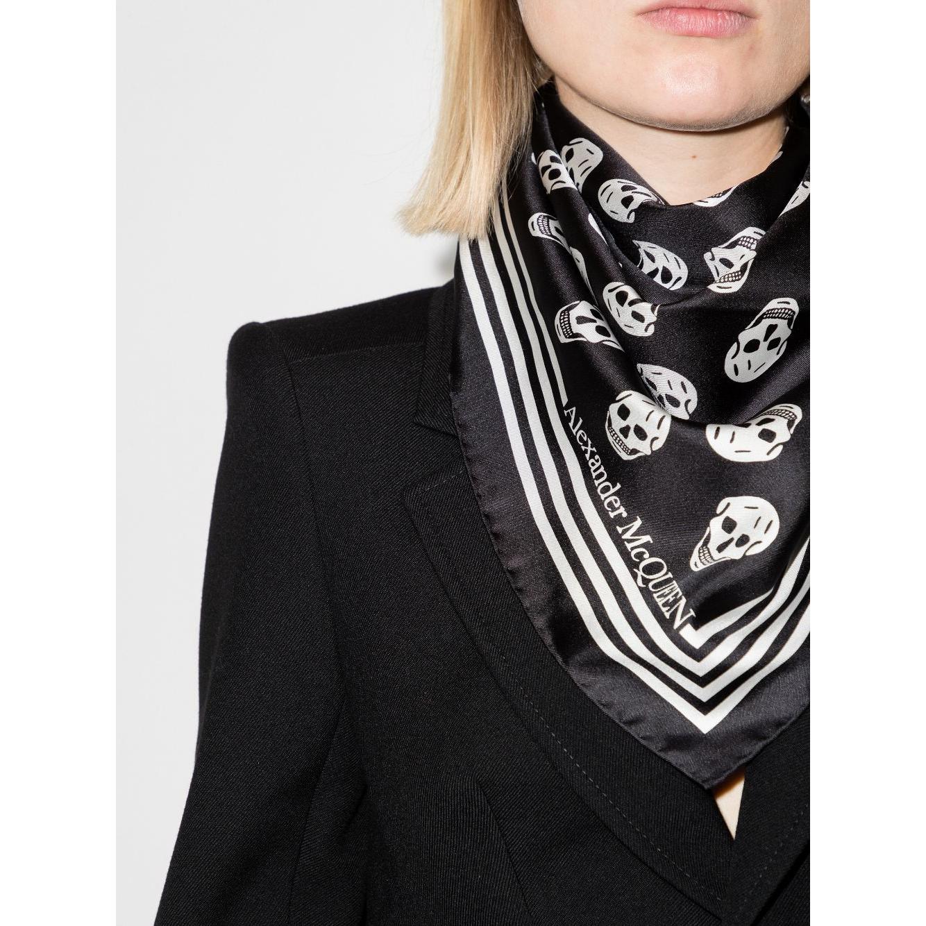 Alexander McQueen Scarfs Black Scarves Hats & Gloves Alexander Mcqueen Black