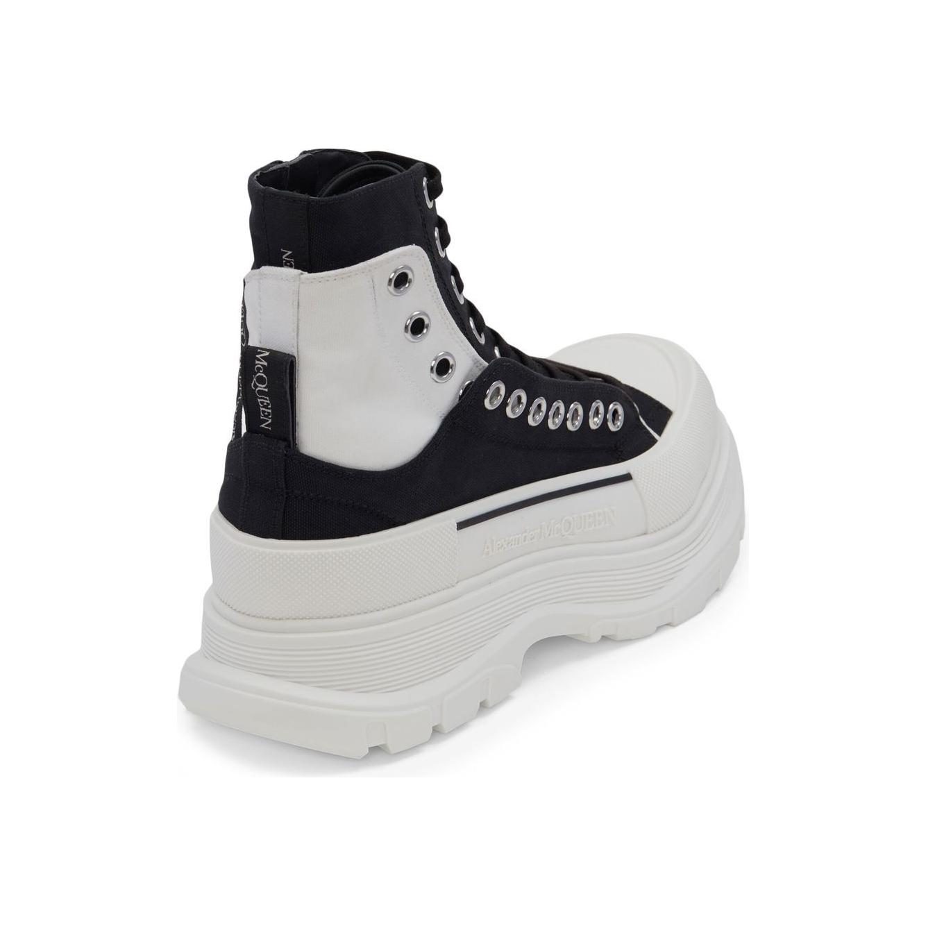 Alexander McQueen Tread Slick lace-up Fastening Boots Boots Alexander Mcqueen Light Gray
