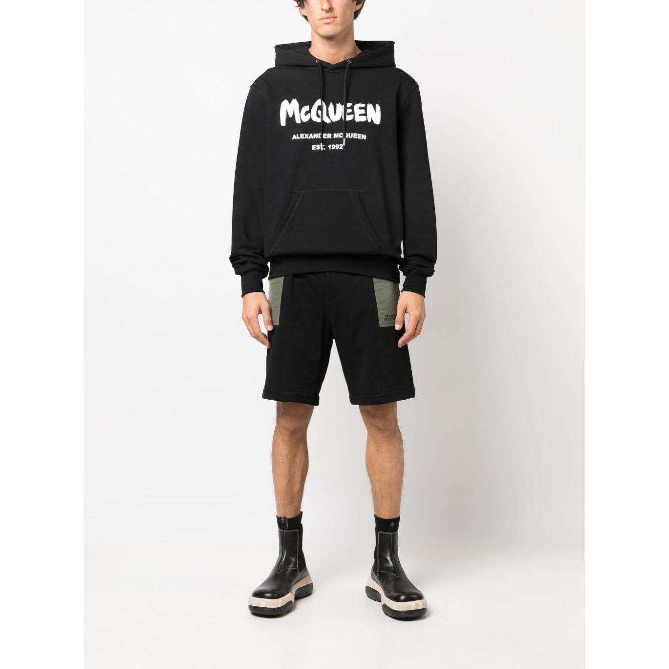 Alexander McQueen two-tone Elasticated Track Shorts Short trousers Alexander Mcqueen Black