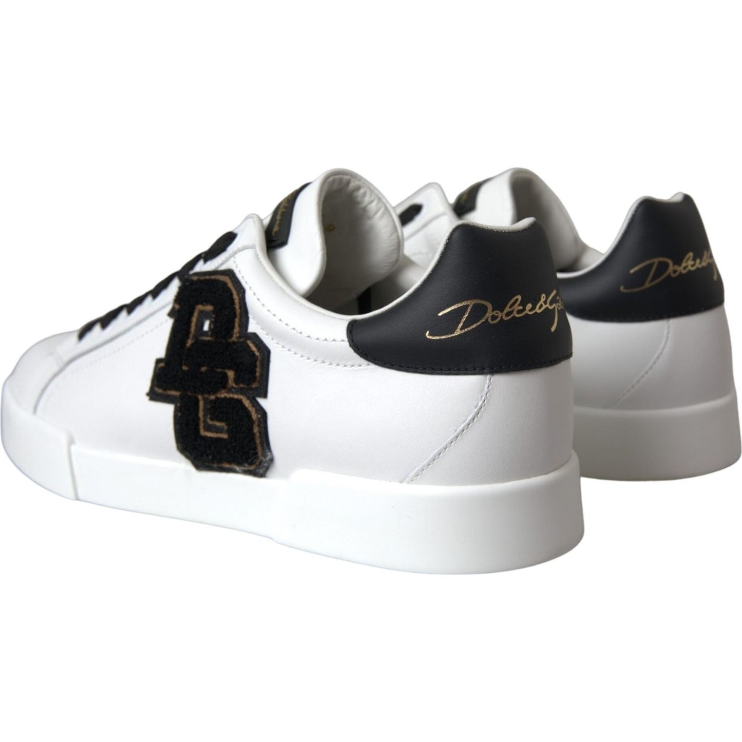 Dolce & Gabbana white leather sneakers with black DG logo and rubber sole, low top, lace-up, made in Italy.