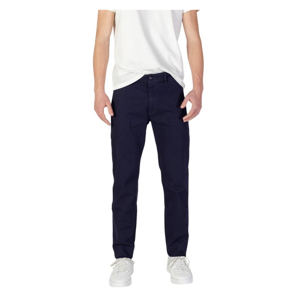 Hugo Boss men's slim blue cotton jeans and pants, part of the fall/winter collection with 92% cotton composition.