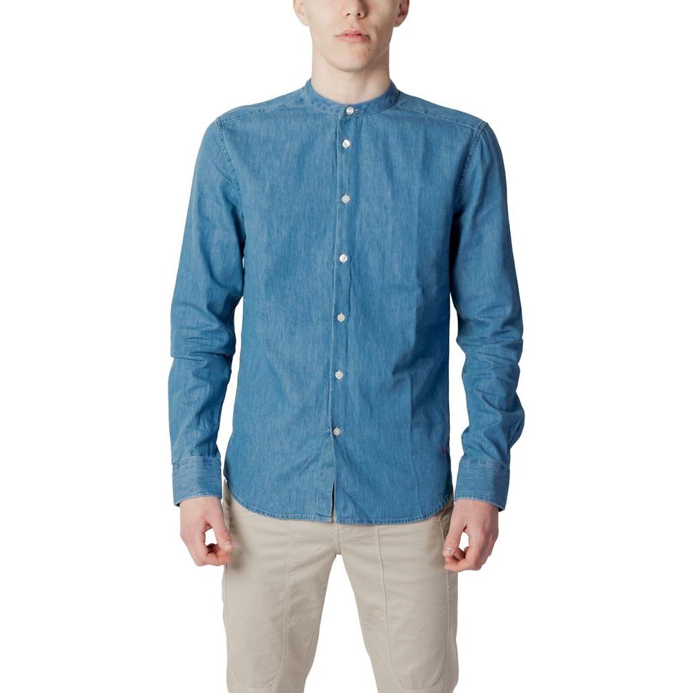 Peuterey blue long sleeve men's cotton shirt, perfect for spring and summer collections.