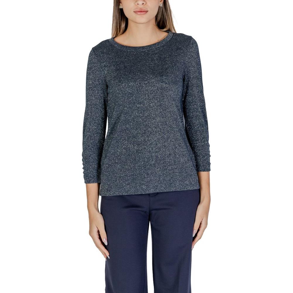 Woman wearing Street One blue polyester top from Fall/Winter collection, featuring metallic detail and 3/4 sleeves, ideal for casual wear.