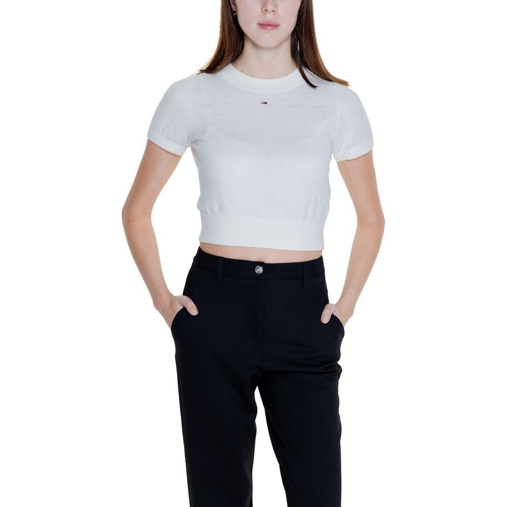 White organic cotton short sleeve t-shirt for women by Tommy Hilfiger, part of the Fall/Winter collection.