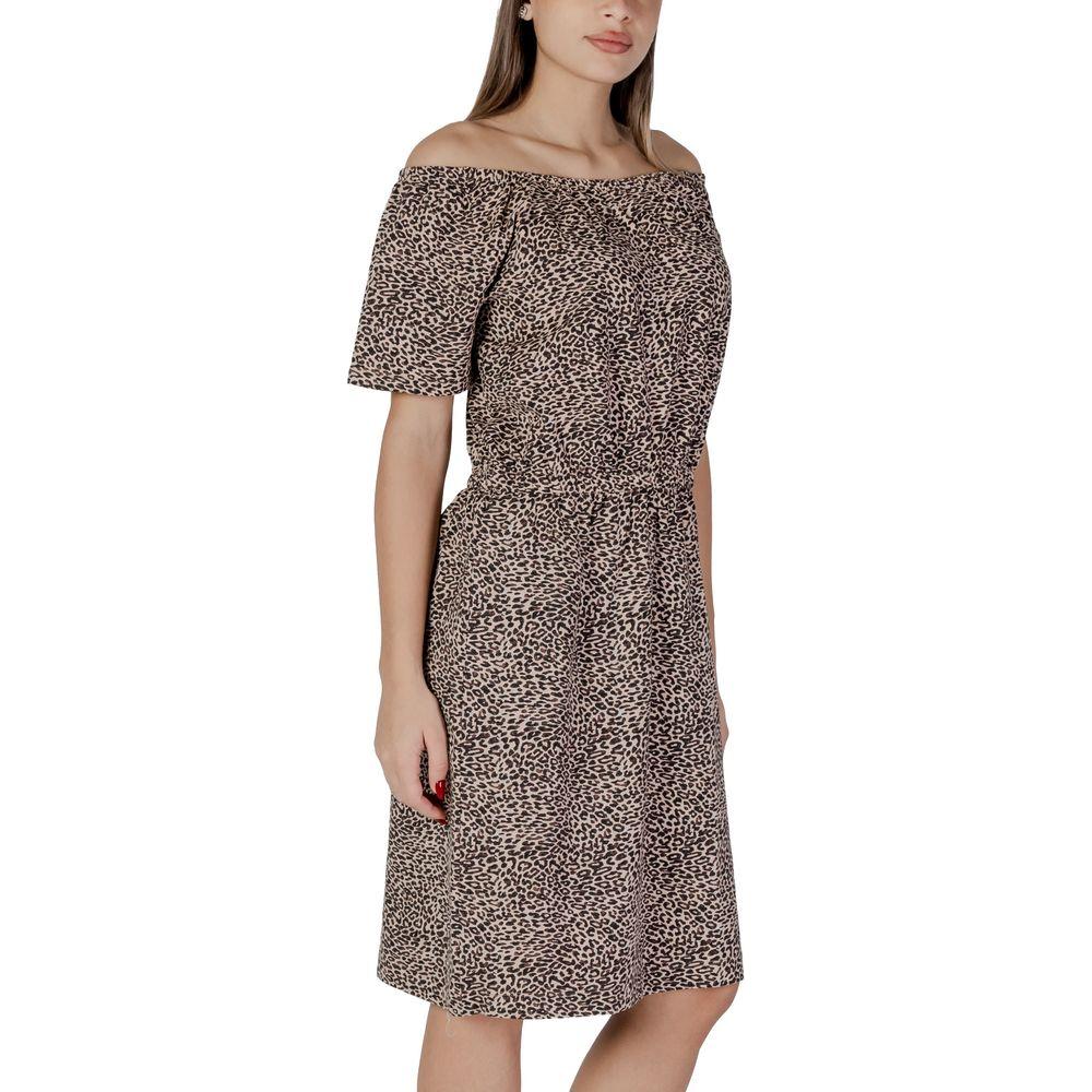 B.Young beige cotton dress, spring/summer collection, women's off-shoulder leopard print, 95% cotton, stylish and comfortable.