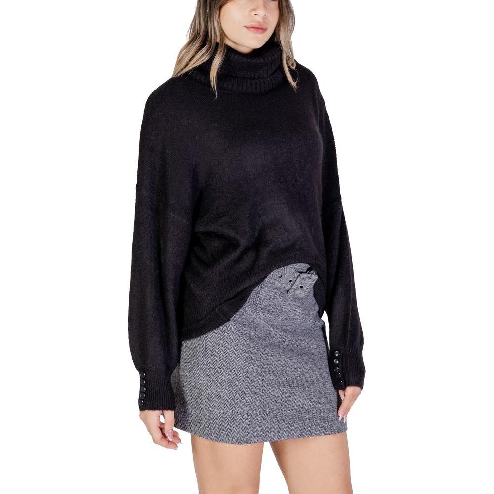 ICHI black acrylic sweater featuring a turtleneck design, part of women's fall/winter knitwear collection.