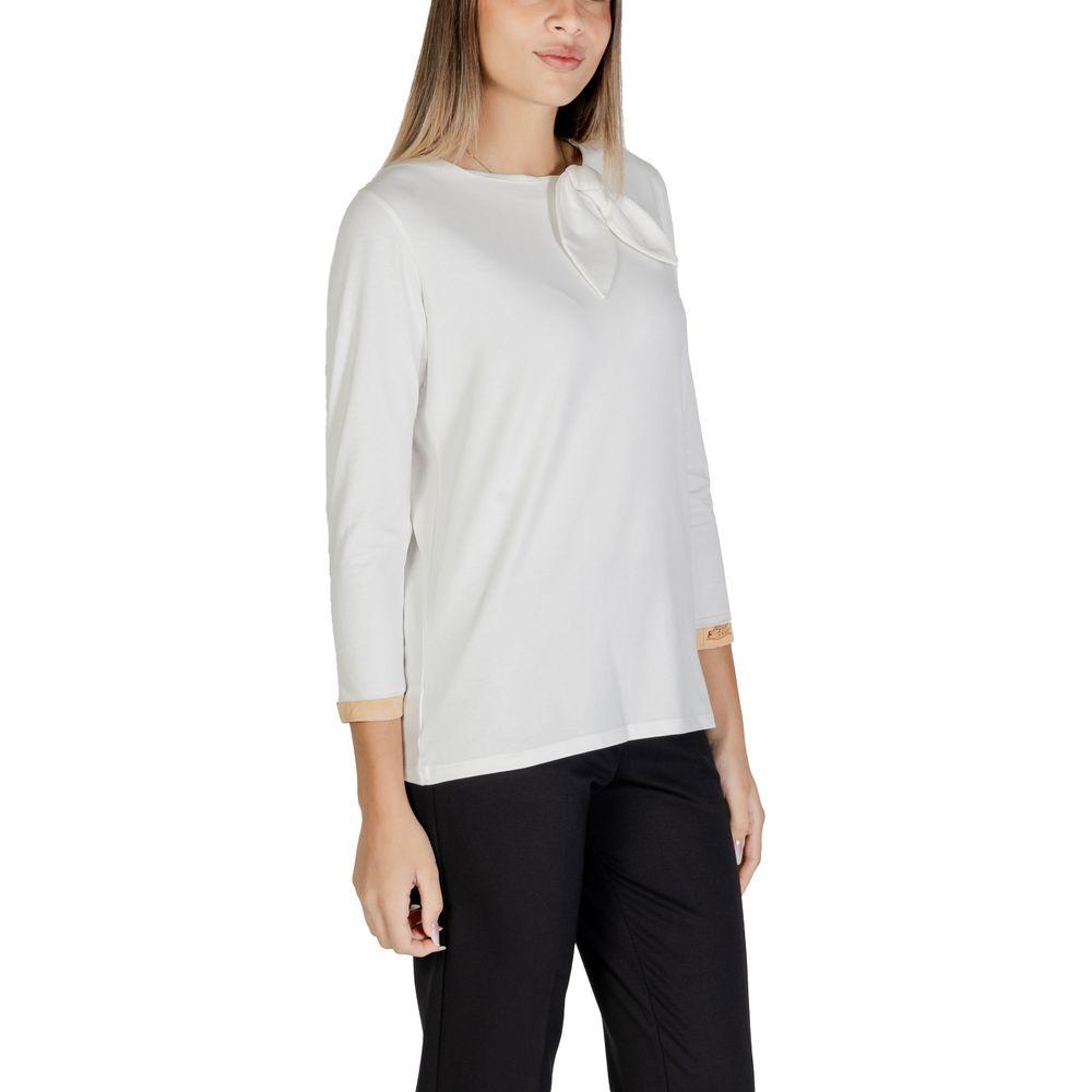 Alviero Martini Prima Classe women's white cotton top, fall/winter collection, featuring a stylish design with 96% cotton and 4% elastane.