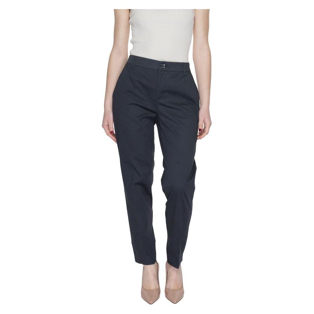 Women’s gray cigarette pants, Street One, 97% cotton, 3% elastane, perfect for spring/summer fashion, showcasing a chic casual style.