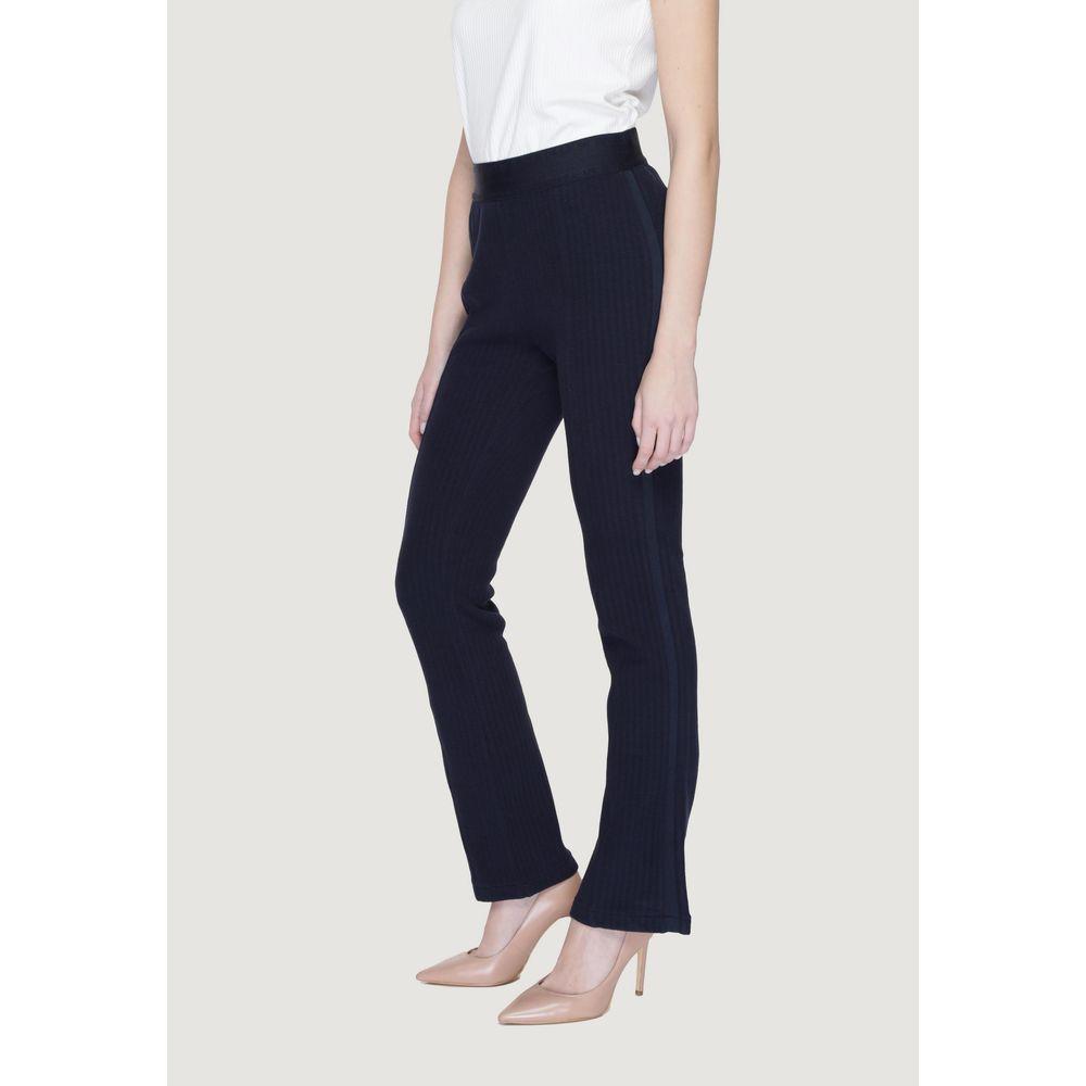 Street One women's bootcut blue cotton jeans for spring/summer collection, made with 80% cotton, 17% polyamide, 3% elastene.