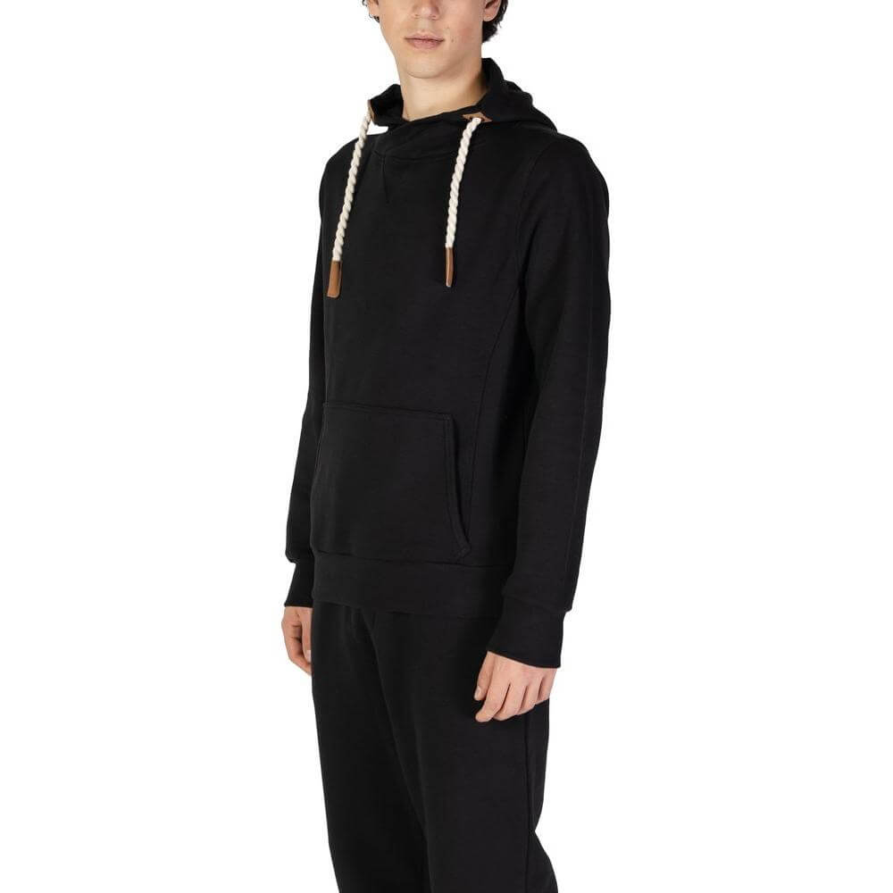 Hydra Clothing black cotton sweater for men, perfect for fall and winter, with a blend of 60% cotton and 40% polyester. Stylish and cozy.