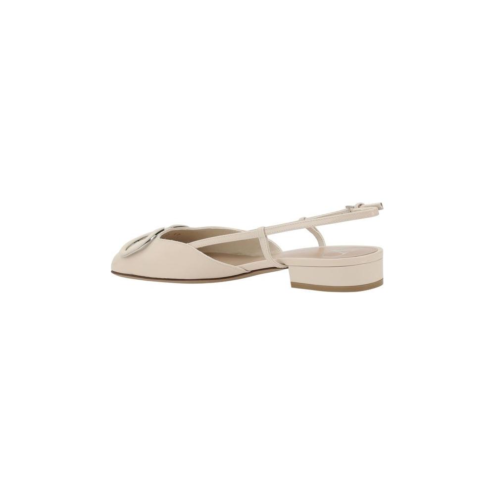 Valentino Garavani VLogo Ballerinas in leather, square toe, 3D plaque, adjustable slingback for a custom fit, elegant and sophisticated.