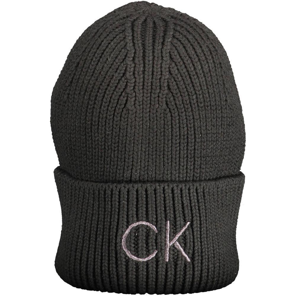 Calvin Klein black cotton hat with CK logo, fashion-forward design, and organic cotton blend for durability and style.