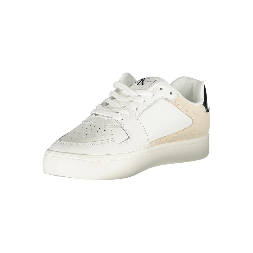 Calvin Klein white polyester sneaker with laces, contrast details, logo, 50% recycled thermoplastic rubber, sports shoe.