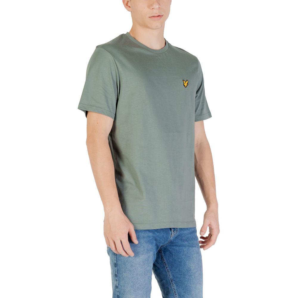 Lyle & Scott green cotton T-shirt, short-sleeve, comfortable fit, casual wear for men, model wearing denim jeans.