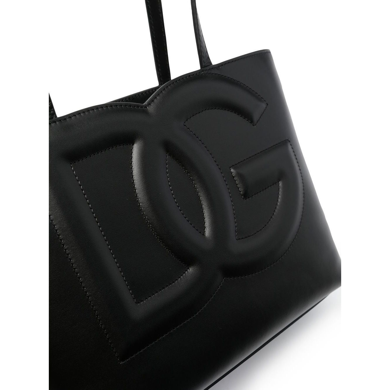 Front view with bag zipped and handles upright.