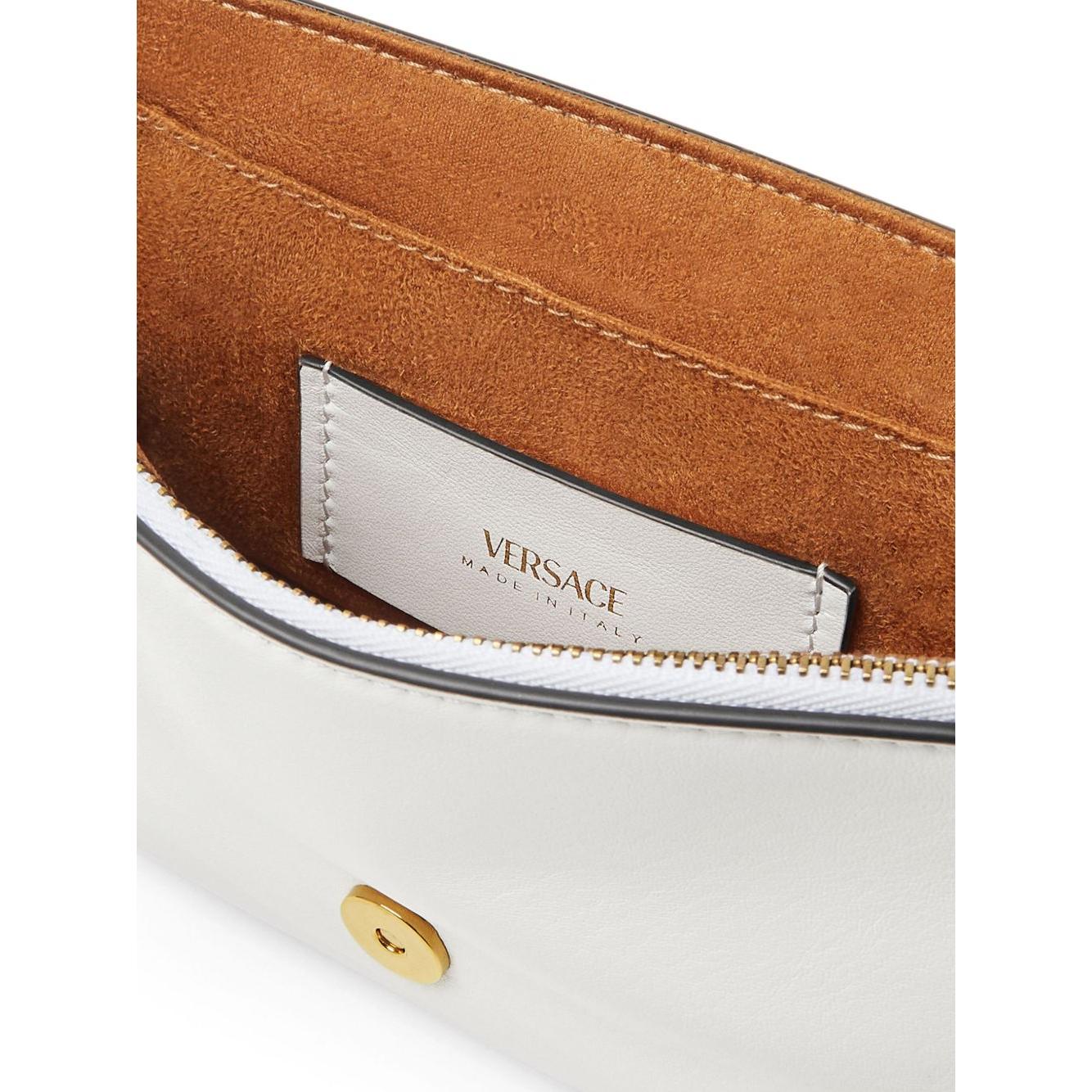 Front view with bag zipped and handles upright.