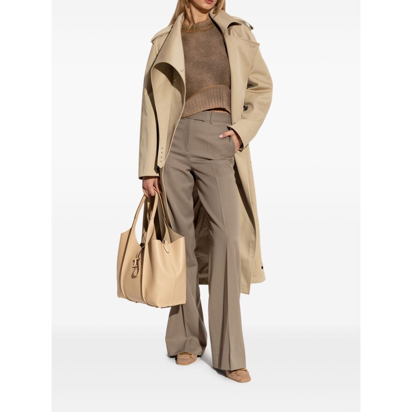 Front view with bag zipped and handles upright.