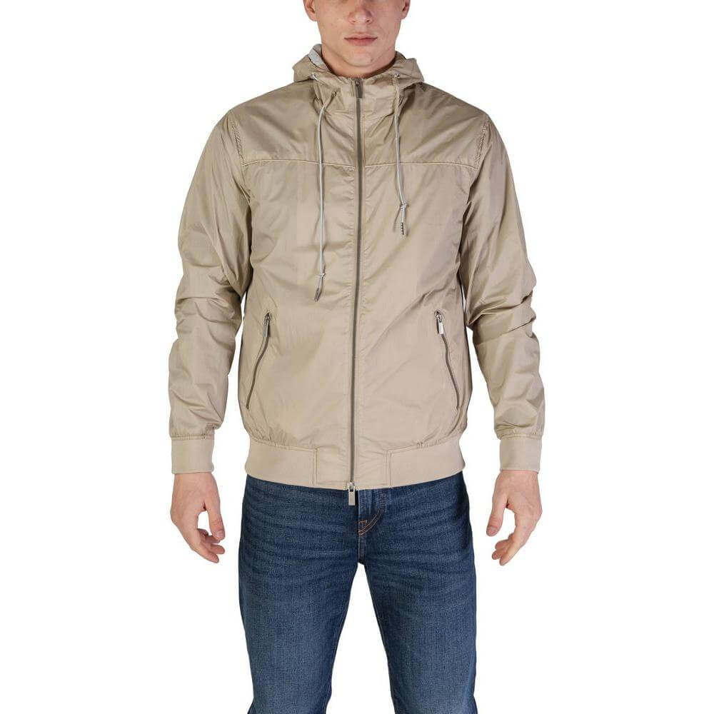 Front view with bag zipped and handles upright.