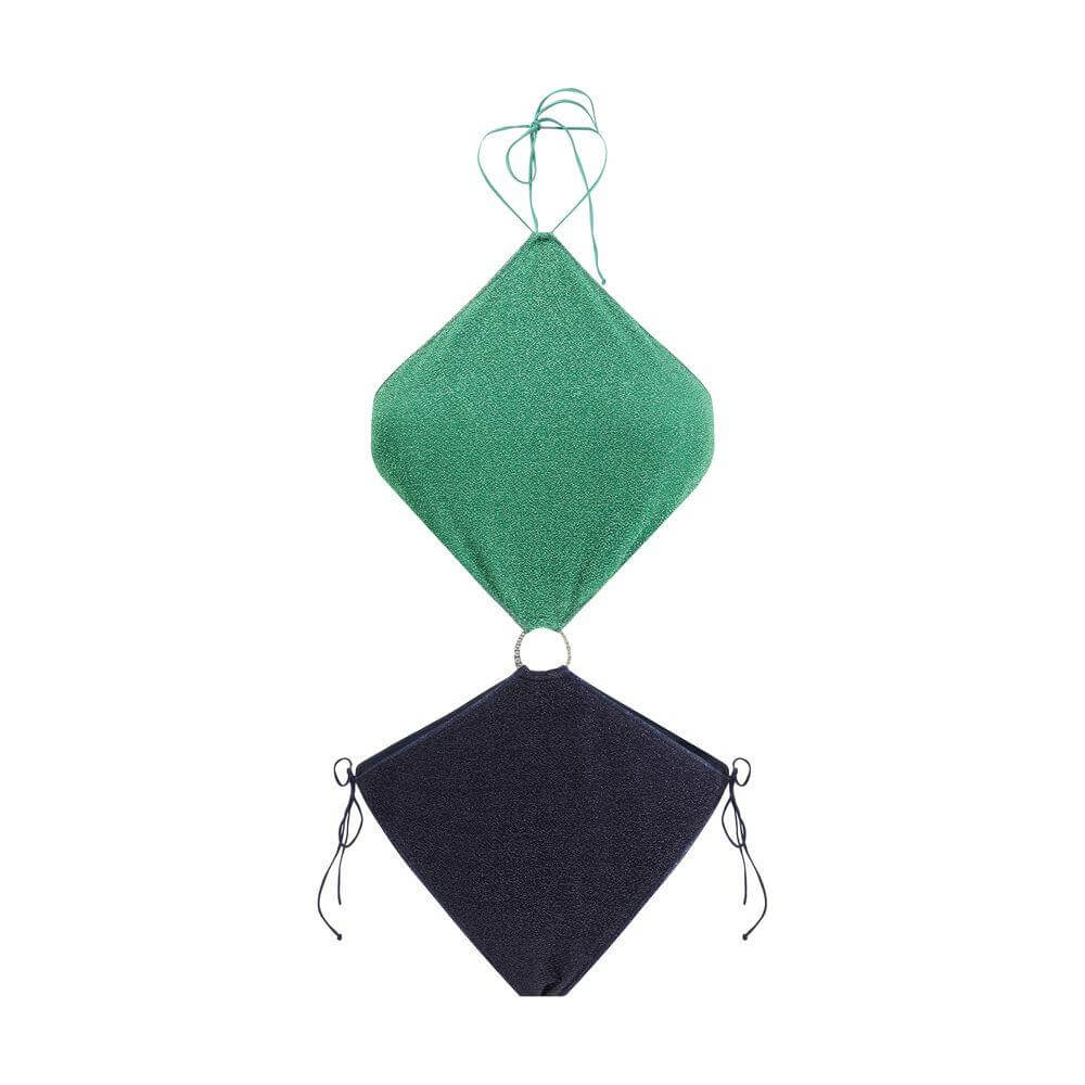 Front view with bag zipped and handles upright.