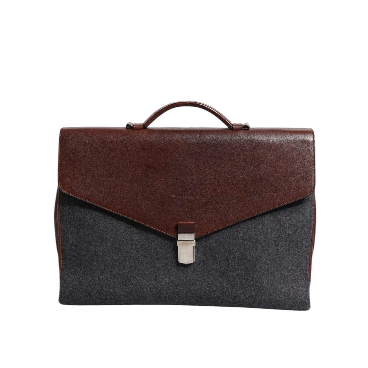 Front view with bag zipped and handles upright.