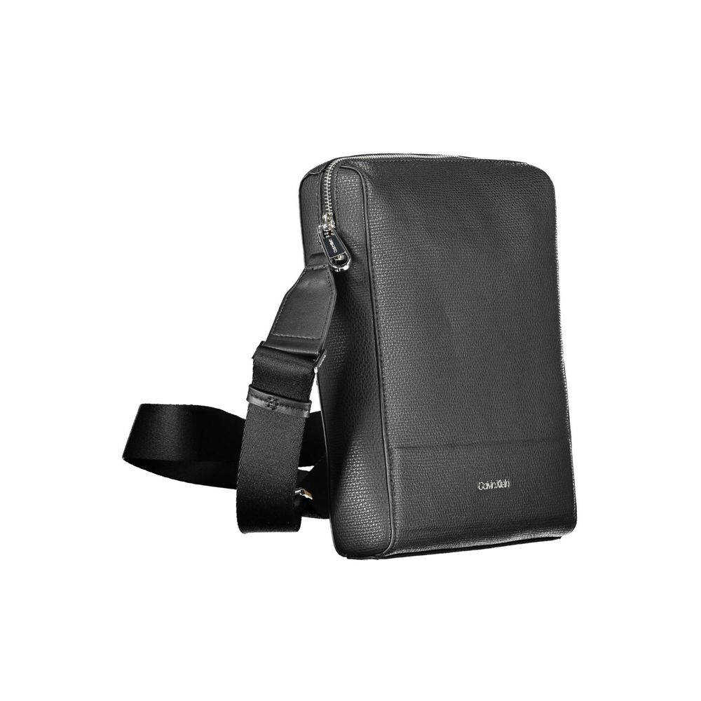 Front view with bag zipped and handles upright.