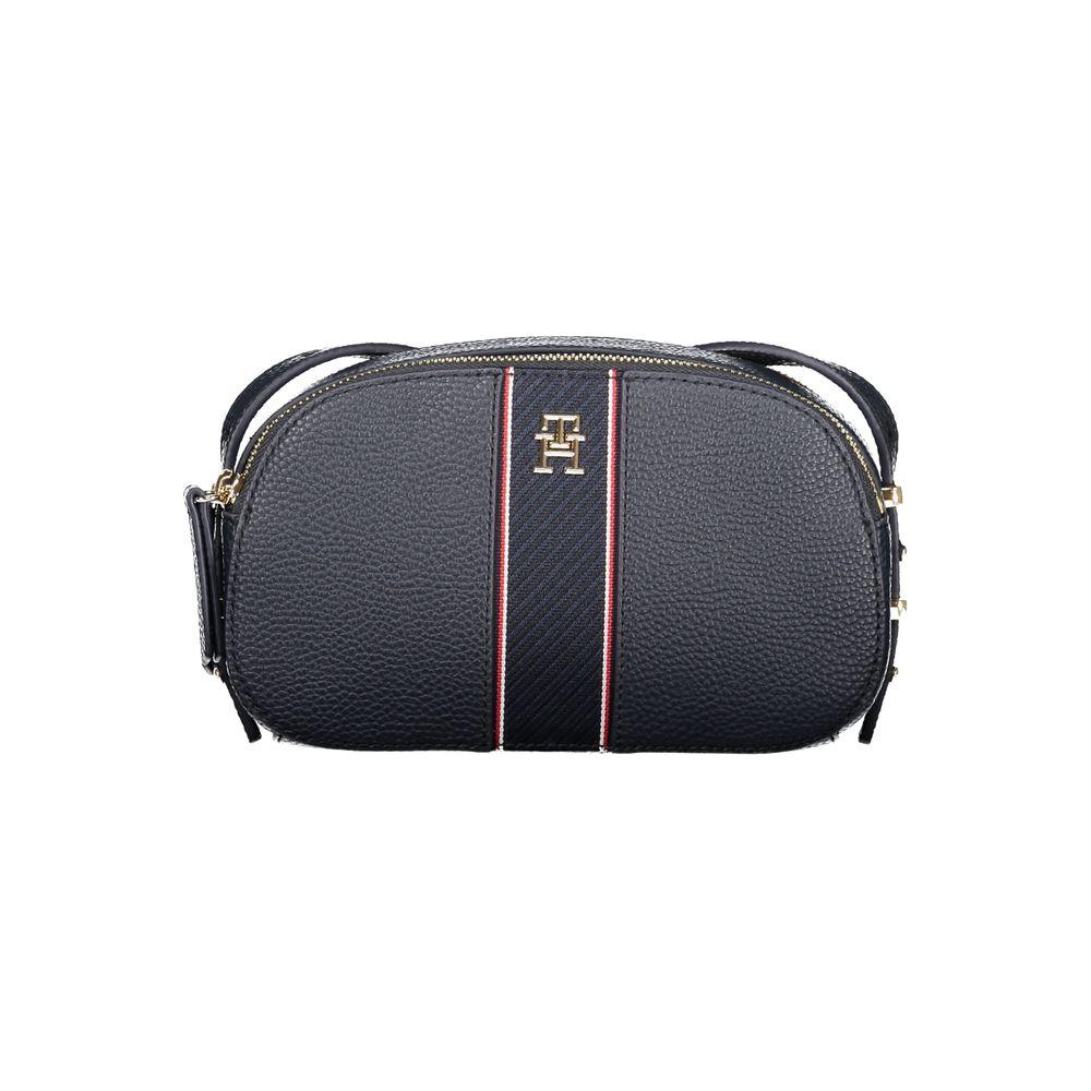 Front view with bag zipped and handles upright.